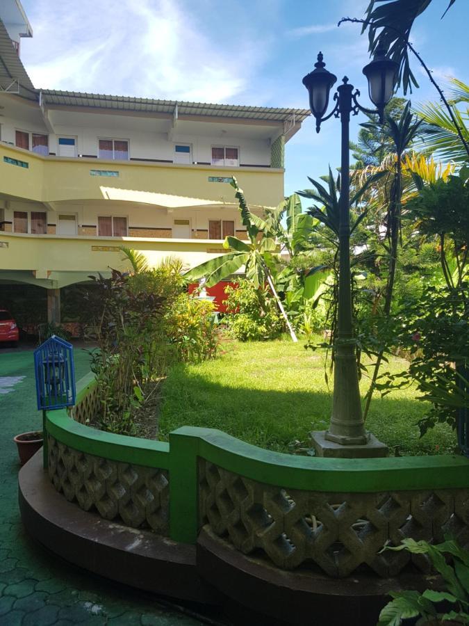 Sikamifer Hotel Quatre Bornes Exterior photo